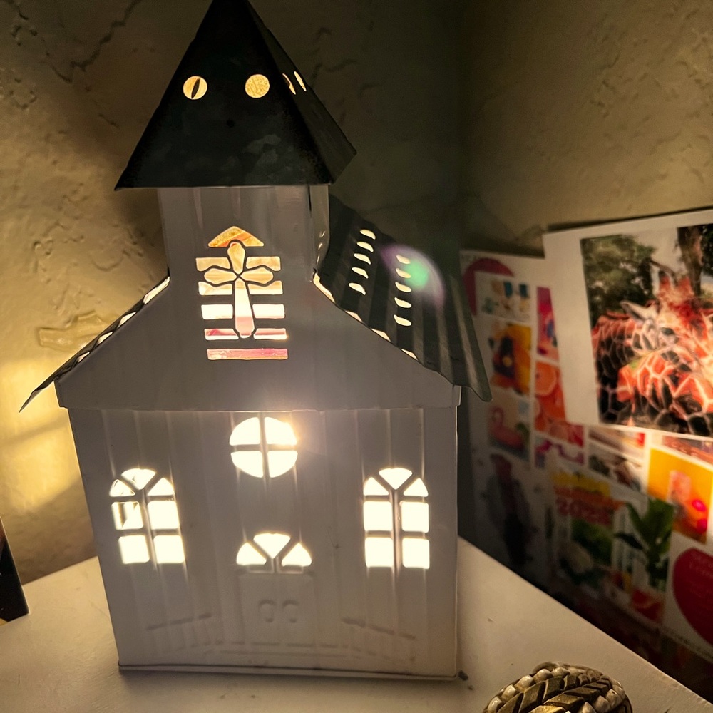 Scentsy Tin Country Church
